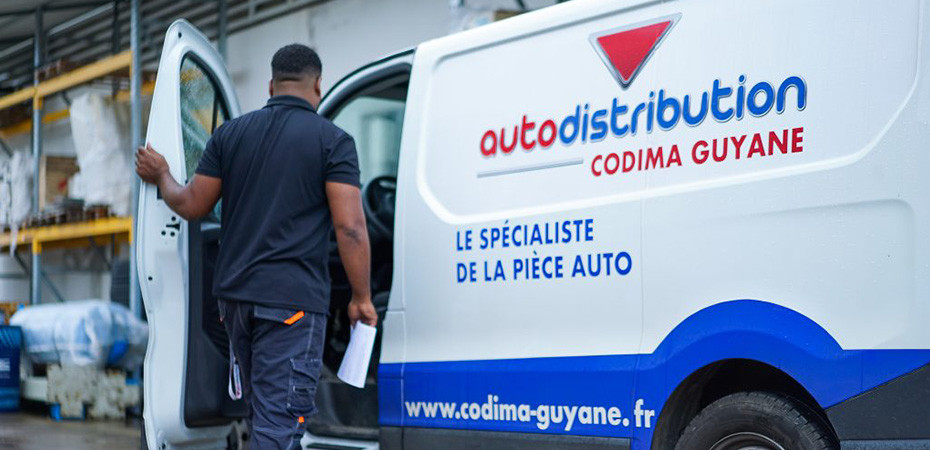 homme vehicule